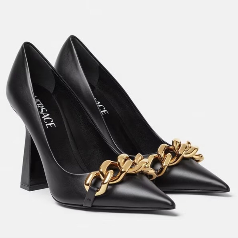 Versace black MEDUSA CHAIN PUMPS NEW WITH BOX 39